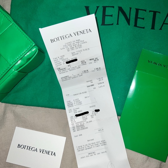 Bottega Veneta Intrecciato Paper Leather Messenger Bag in Parakeet - Picture 7 of 12